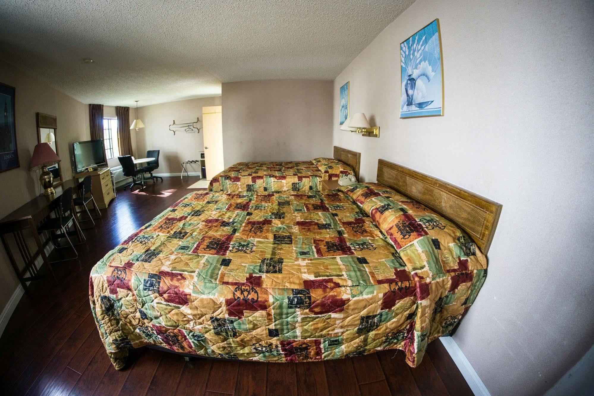 Hollywood La Brea Motel